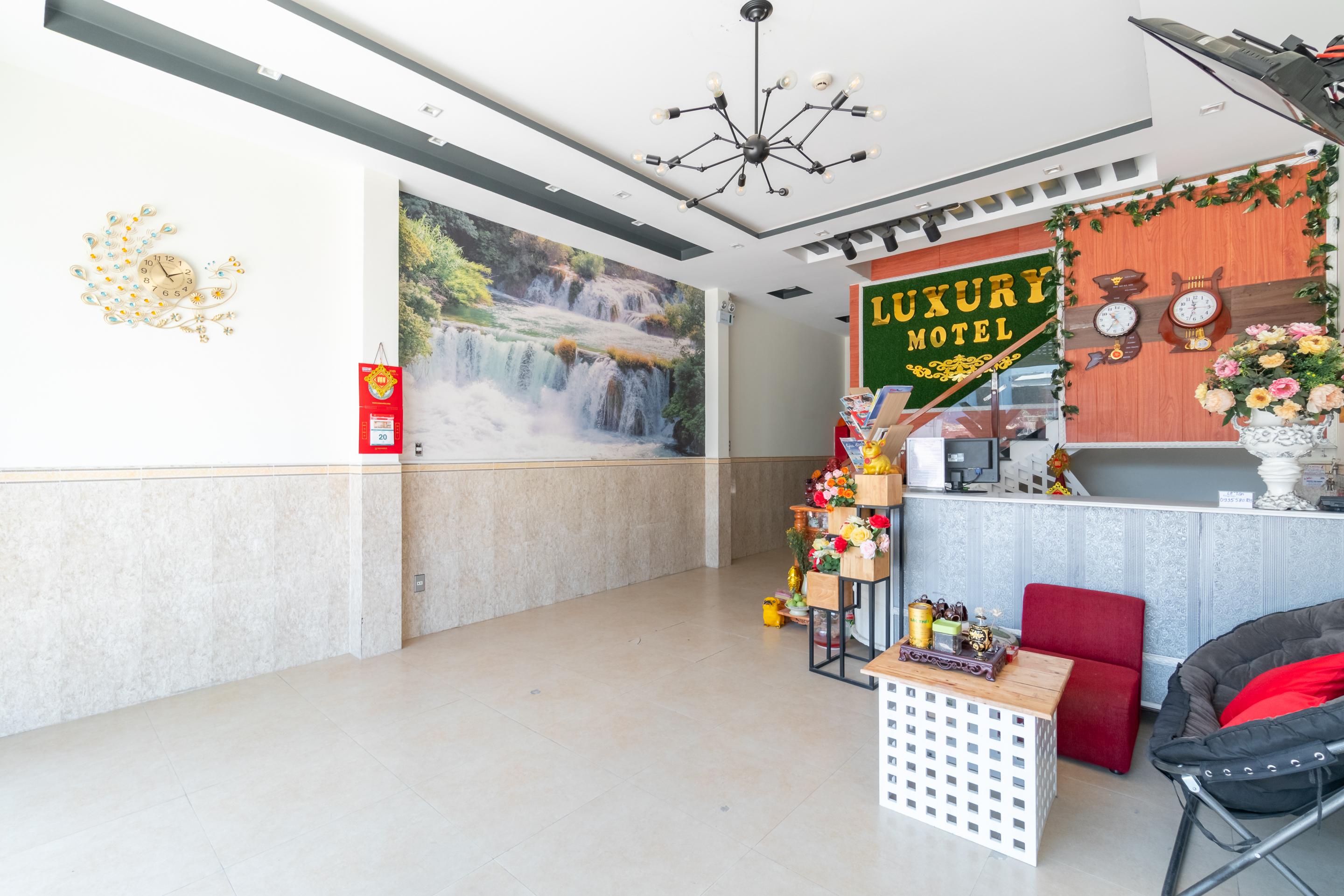 Oyo 238 ラグジュアリー モーテル ダナン市 エクステリア 写真